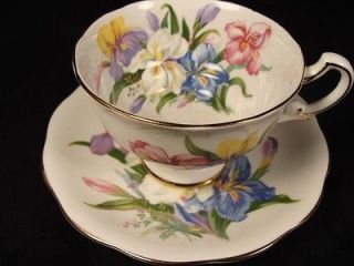 Vintage ROYAL STANDARD Fine Bone China Teacup WINSOME Footed England