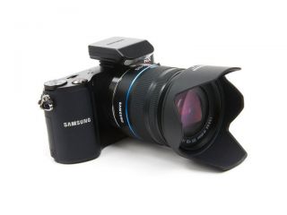 Samsung NX200 Digital Camera 20.3MP 18 55mm Lens 1080p SLR DSLR Mirror 