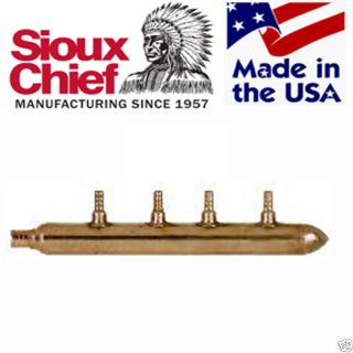 port 1/2 PEX Plumbing Manifold Sioux Chief CLOSED
