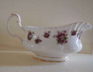 Large Royal Albert Sweet Violet Pattern Gravy Boat Perfect Condition