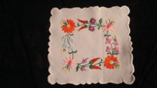 HUNGARIAN HAND EMBROIDERY DOILY SQUARE