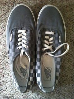   Grey Solid and Checkered VANS Mens Canvas Boat Tennis Shoes Size 11