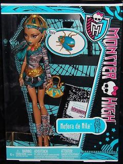 2011 Monster High Nefera de Nile Daughter of the Mummy, Brand New in 