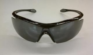 Under Armour Slide Interchangeabl​e Sunglasses  Comes With 2 Lenses