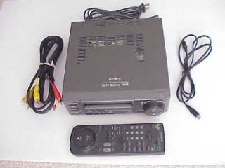   me sony EV C100 Heavy duty stereo 8mm Hi8 analog VCR with Svideo