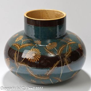wedgwood antique vases