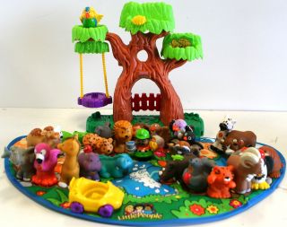 Fisher Price Little People A to Z Learning Zoo Playset *Used*