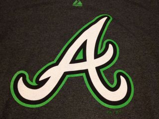 Atlanta Braves Gray Team Green Volt Cap Logo Jersey T Shirt NEW 