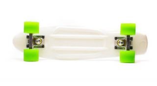   Plastic Skateboard Glow In the Dark /Green Mini CRUISER Banana Board