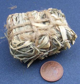 miniature hay bales in Furniture & Home Decor