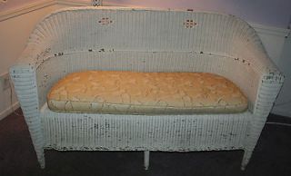 Beautiful Antique ~ Shabby White Woven Wicker Settee, Love Seat, Couch 