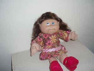 CABBAGE PATCH KID DOLL PLAY ALONG 2004 SIGN BY XAVIER ROBERTS