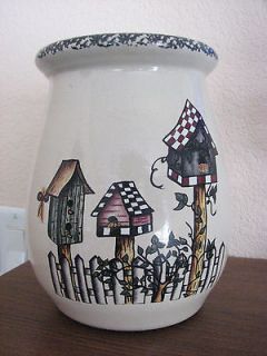 Casey Bird House Hand Made Pottery 1998 in Marshall, Texas