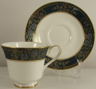 Royal Doulton Carlyle Footed Cup & Saucer Set H5018 English Fine 