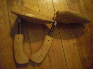   Pair Shoe Keepers Rochester Shoe Tree Co. #3 Mohawk Cedar Wood Vintage