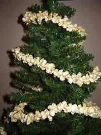 Realistic Primitive Country Christmas Popcorn String Garland