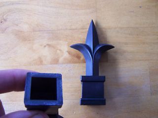 Lot of 50 Black Plastic 3/4 inch picket fence finials