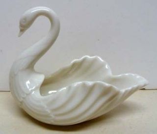 LENOX SWAN FIGURINE VINTA​GE MADE IN USA EXCELLENT CONDITION