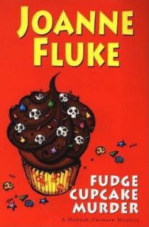 Fudge Cupcake Murder by Joanne Fluke 2004, Hardcover