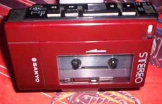 VINTAGE WALKMAN SANYO CASSETTE PLAYER M 4440 +WITH PITCH+ MADE IN 