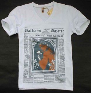 1112 NWT John Galliano newspaper Logo Mens Fashion T shirt Sz M XL 