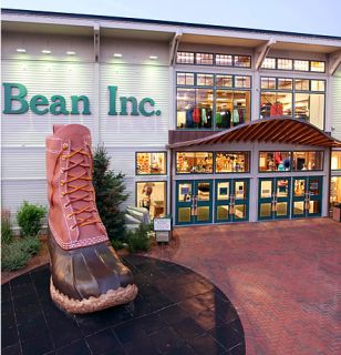 Visit L.L.Bean in Freeport, Maine   Experience the Tradition in Person