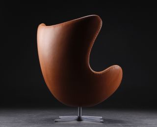 Poltrona Egg é uma das icônicas criações de Arne Jacobsen. É um 
