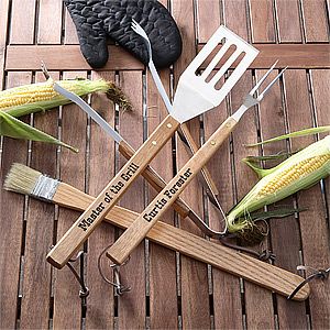 Our sizzling Grill Master BBQ Utensil Set gives the outdoor chef a 
