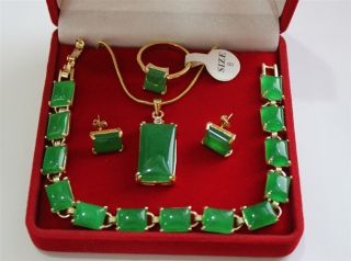 Beautiful Natural green jade 18K GP Pendant Bracelet Earring Ring 