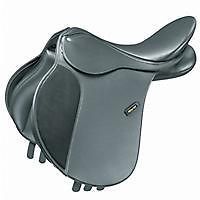 16.5 Wintec All Purpose Saddle with Cair