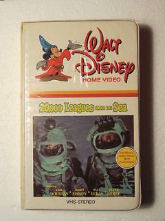 20,000 LEAGUES UNDER THE SEA(1954) VHS TAPE (WALT DISNEY RELEASE)