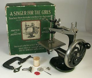   Spoke Model 20 Childs Sewing Machine w/Box,Clamp Cast Iron Mini,Toy