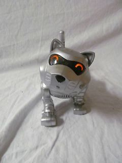 Robot Kitten   Tekno Robotic Kitty by Manley Toy Quest in EUC 