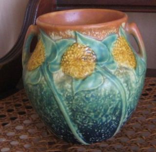 Vintage Rare Roseville Sunflower 5 Vase, Great Mold and Color
