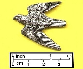 PEREGRINE FALCON PIN or BROOCH or BADGE in HARRIS FINE PEWTER   FREE 