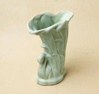 Vintage 1940s McCoy 9 1/2 Swan Vase in Aqua Green ART POTTERY
