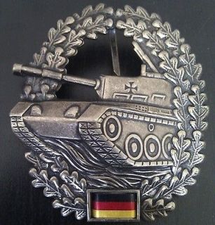 No1189) German Bundeswehr beret cap badge PANZER Iron Cross 