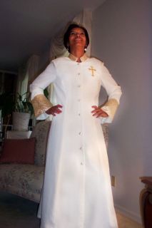 designer female ivory clergy robe new sizes 6 to 24