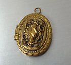 PRETTY VICTORIAN LARGE GILT METAL PHOTO LOCKET FLOWERS TO THE FRONT 