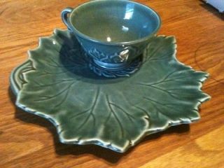 Steubenville Woodfield 4 cup and saucers Maple Leaf design