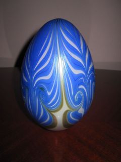 signed vandermark feathered art glass egg from 1983 time left