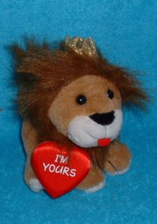 1997 plush male lion with red fabric heart IM YOURS king of the 