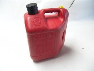 BLITZ Vented 2.5 Gal Plastic Gas Can w/Spout, Pre Ban Type