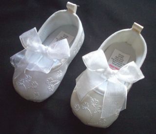 ROCK A BYE BABY GIRLS WHITE/ IVORY BALLET SHOES SIZE 0 6/6 12/12 18 