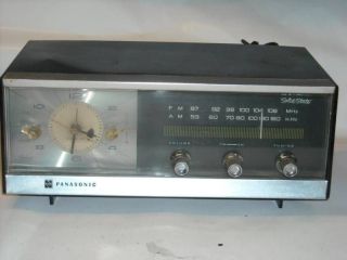 vintage panasonic clock radio am fm alarm rc 6017 time