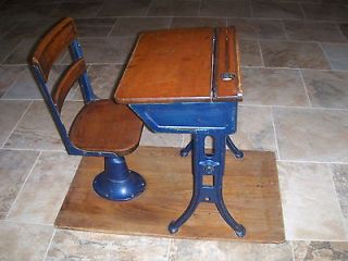 1925 ANTIQUE SCHOOL DESK & CHAIR, WOODEN, INKWELL,CAST IRON, A1 