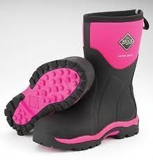 pink muck boots in Clothing, 