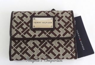 tommy hilfiger signature jacquard medium wallet brown