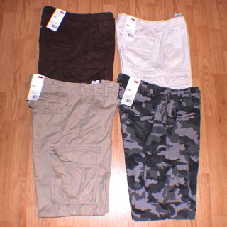 Mens LEVIS Cargo Shorts Relaxed Fit Knee long New WT $54 Sizes 32 34 