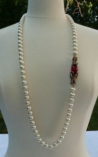 CHANEL VINTAGE GRIPOIX AND PEARLS SAUTOIR NECKLACE 70s, 38
